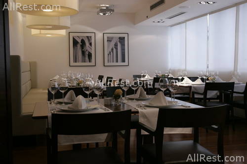 Atrium Hotel 23